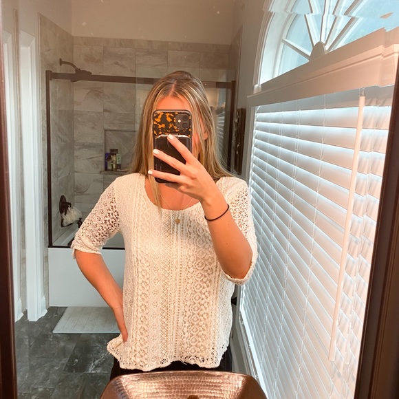 Volcom lace top - Picture 2 of 3